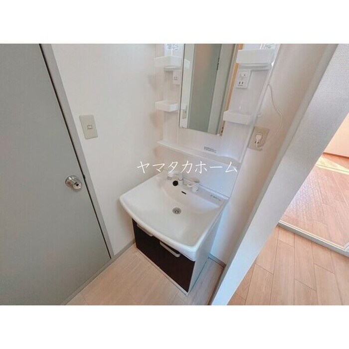 物件内観写真2　(洗面)