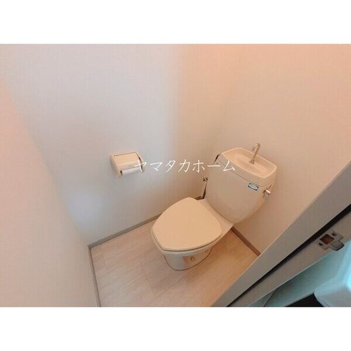 物件内観写真6　(トイレ)