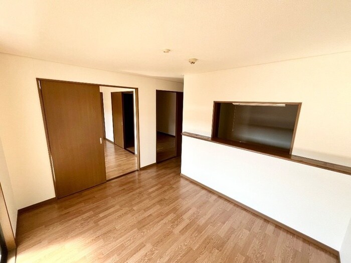 物件内観写真4　(居室)