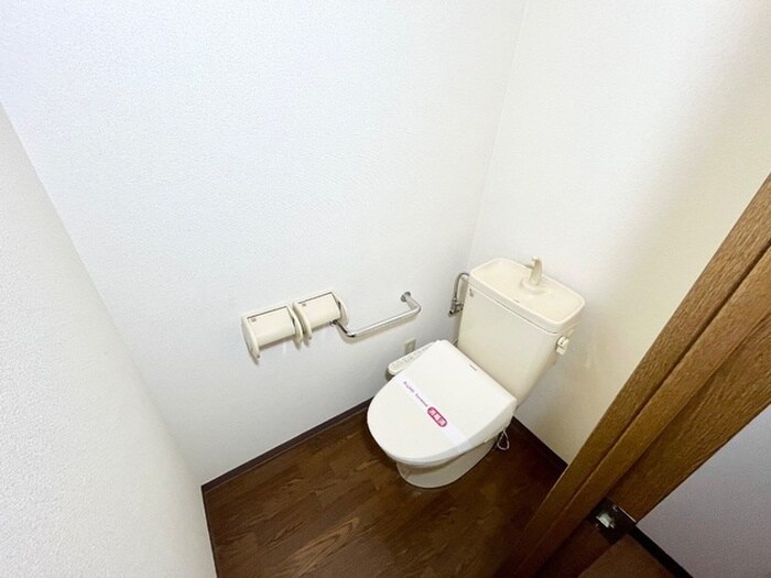 物件内観写真11　(トイレ)