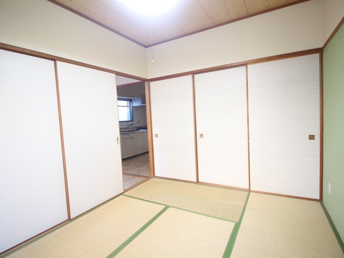 物件内観写真5　(居室)