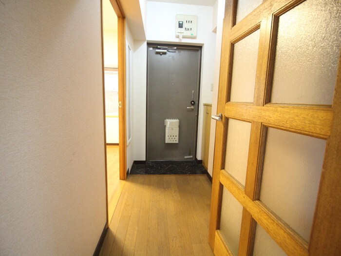 物件内観写真14　(廊下)