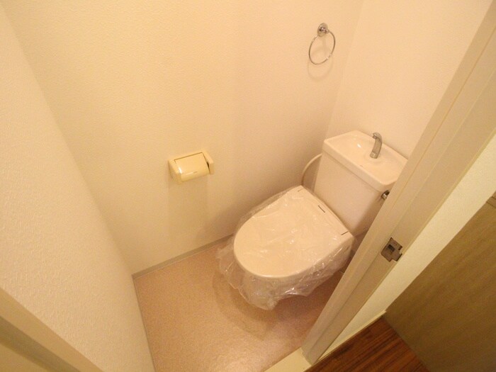 物件内観写真11　(トイレ)