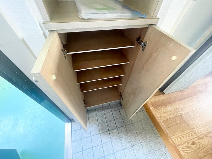 物件内観写真19　(靴箱)