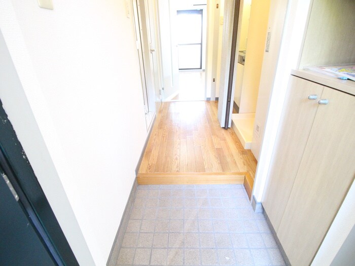 物件内観写真22　(玄関)