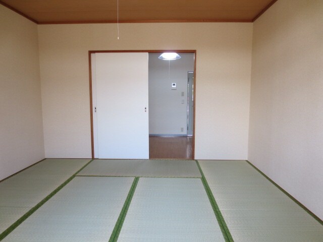 物件内観写真6　(居室)