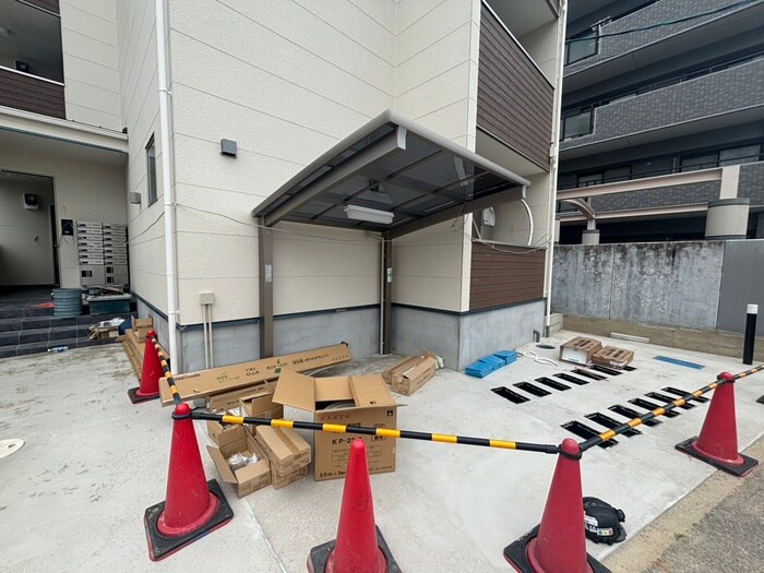 物件外観写真4　(駐輪場)