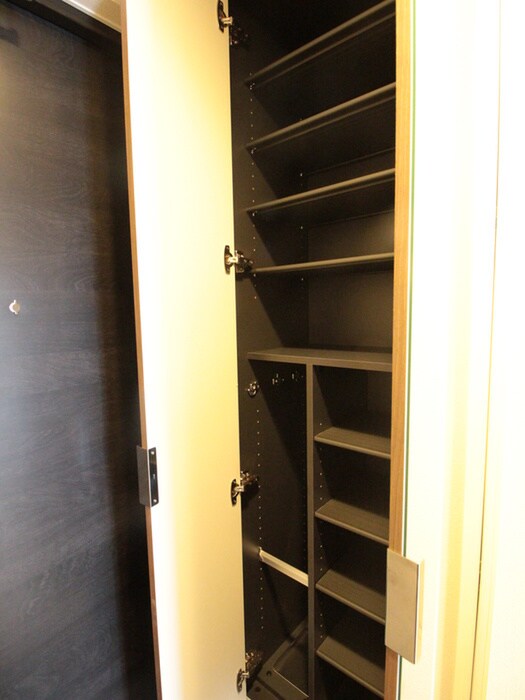 物件内観写真18　(靴箱)