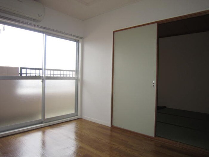 物件内観写真5　(居室)