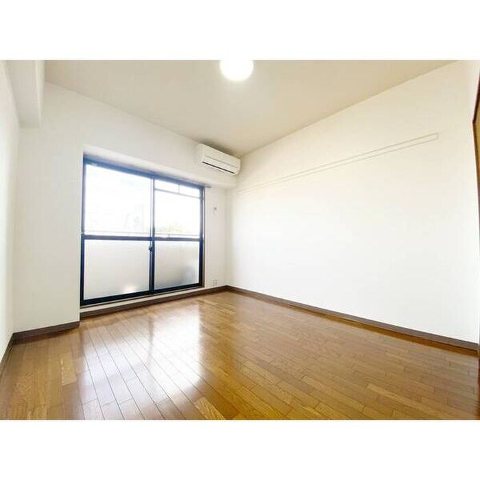 物件内観写真6　(居室)