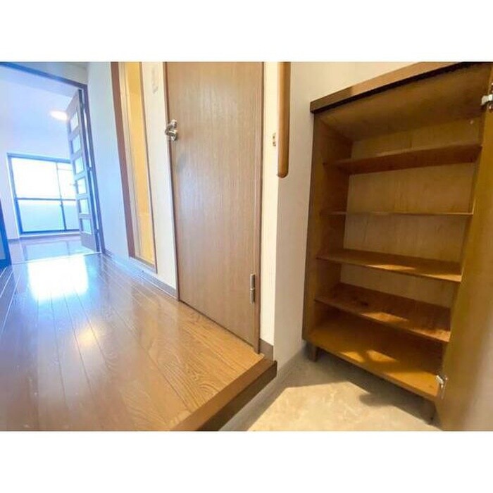 物件内観写真11　(靴箱)