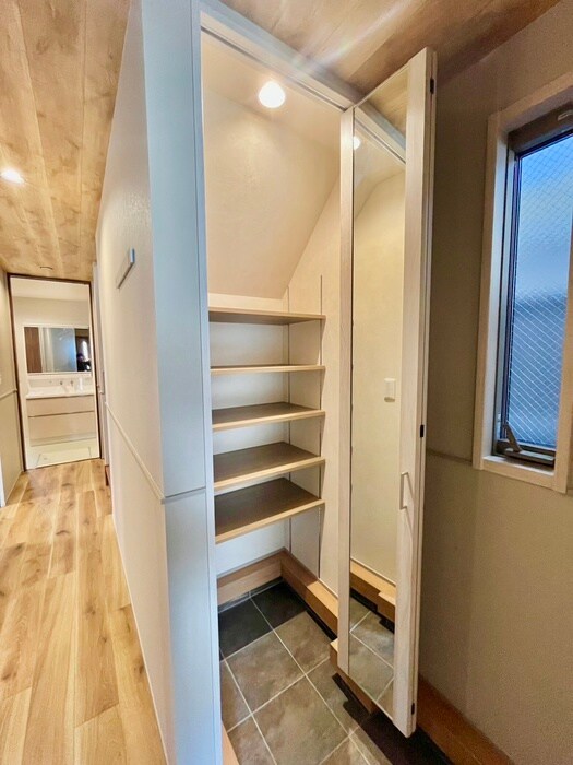 物件内観写真14　(靴箱)