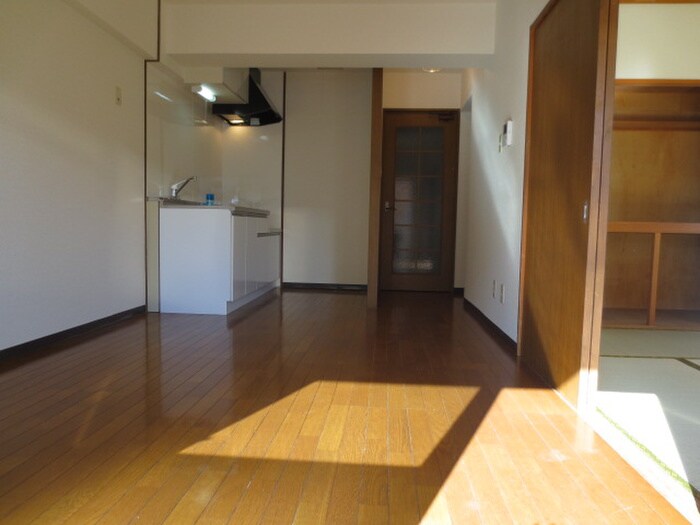 物件内観写真8　(居室)