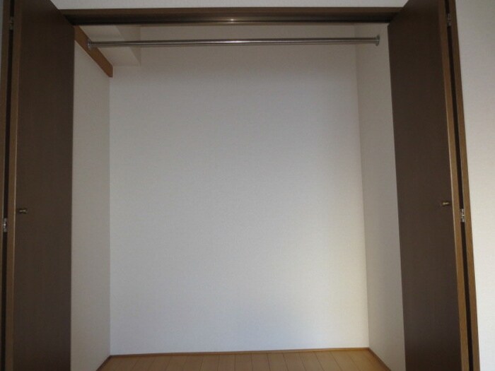 物件内観写真15　(収納)