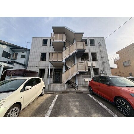 アイランド打中外観写真