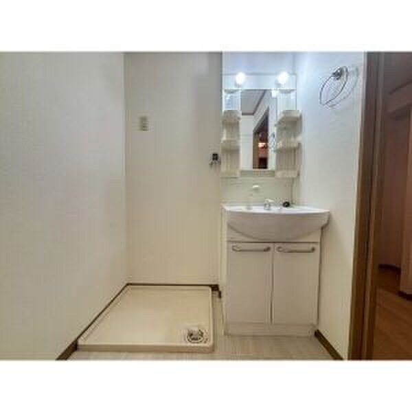 物件内観写真12　(洗面)