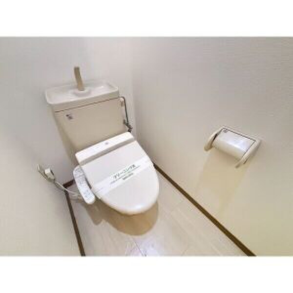 物件内観写真13　(トイレ)