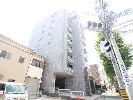 シャトーオオタ外観写真