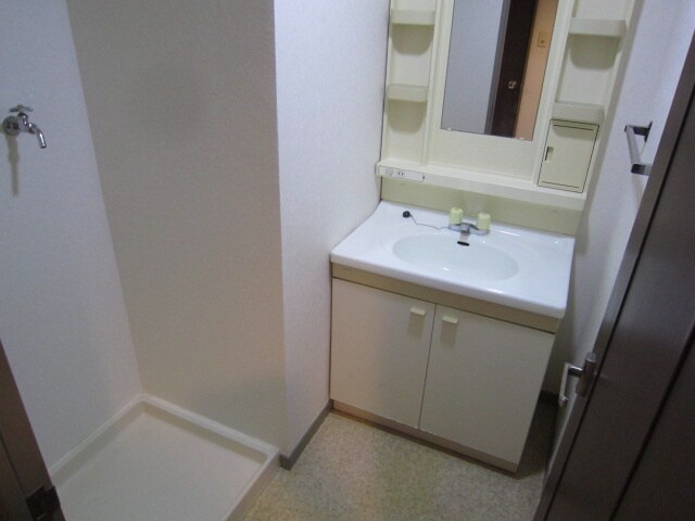 物件内観写真11　(洗面)