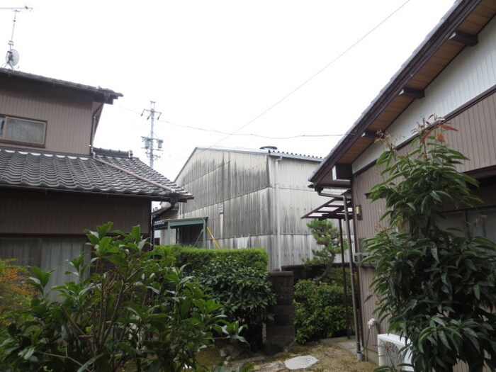 物件内観写真18　(室内からの展望)