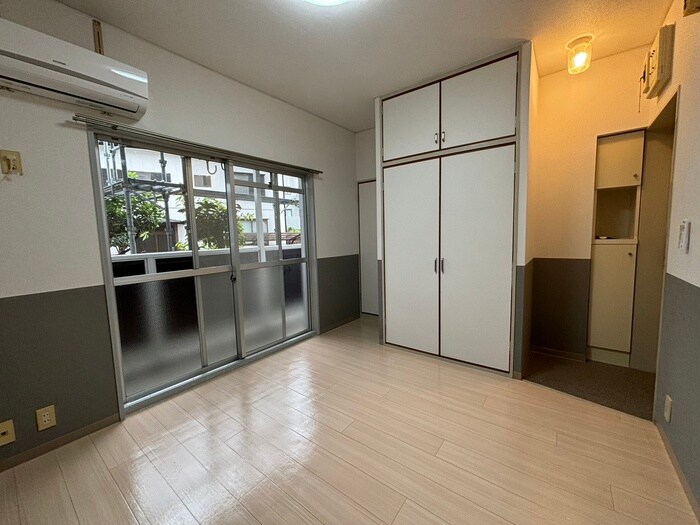 物件内観写真9　(居室)