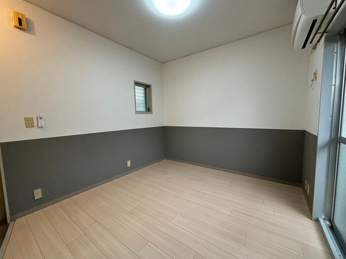 物件内観写真11　(居室)