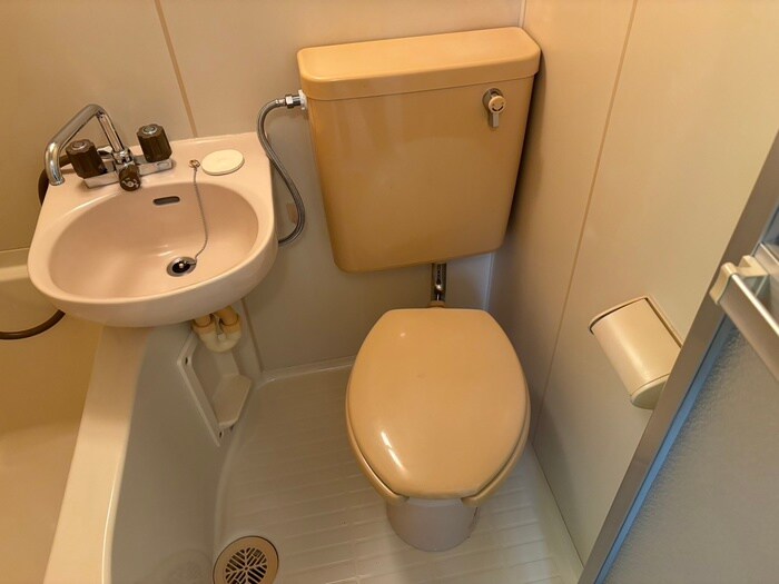 物件内観写真16　(トイレ)