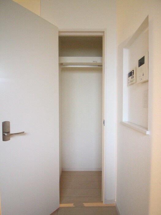物件内観写真17　(収納)