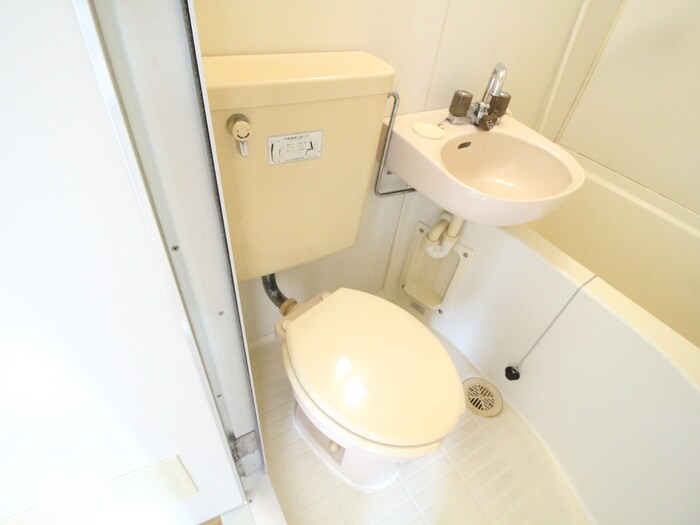 物件内観写真11　(トイレ)