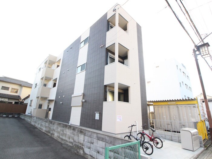 物件外観写真5　(外観写真)