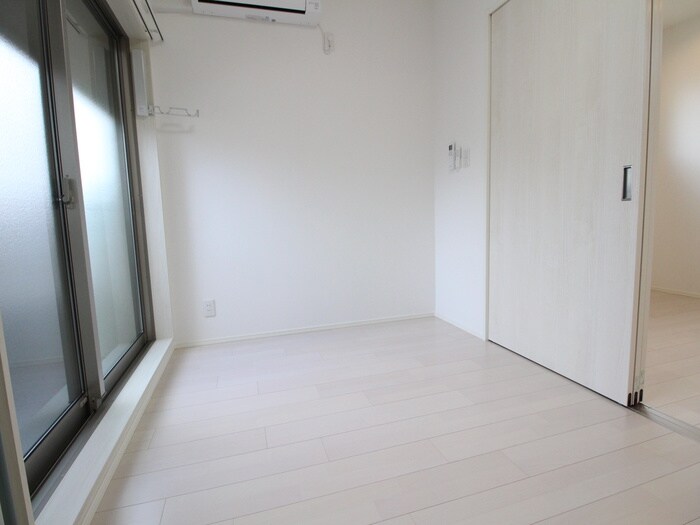 物件内観写真21　(居室)