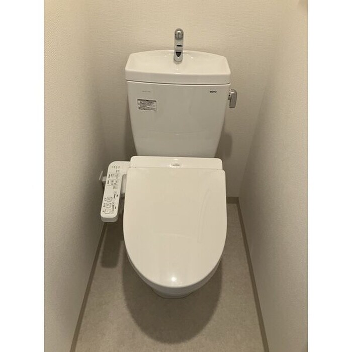 物件内観写真5　(トイレ)