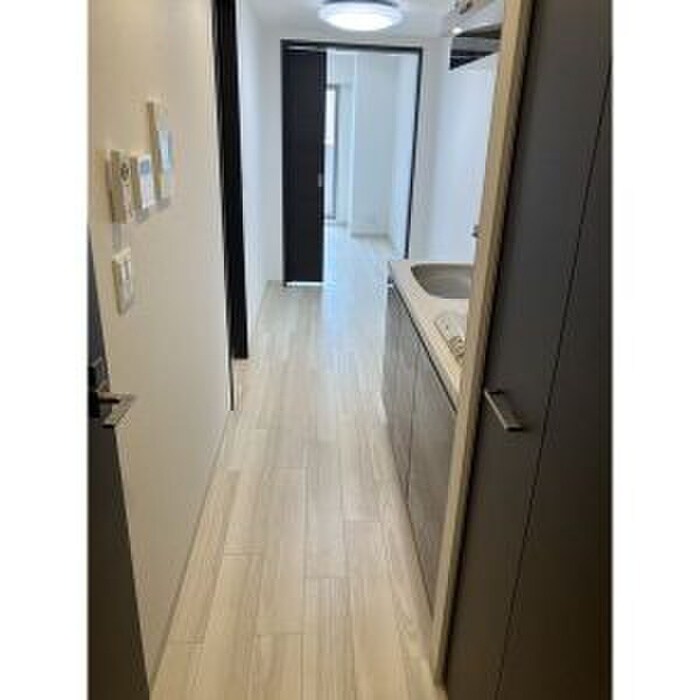 物件内観写真4　(廊下)