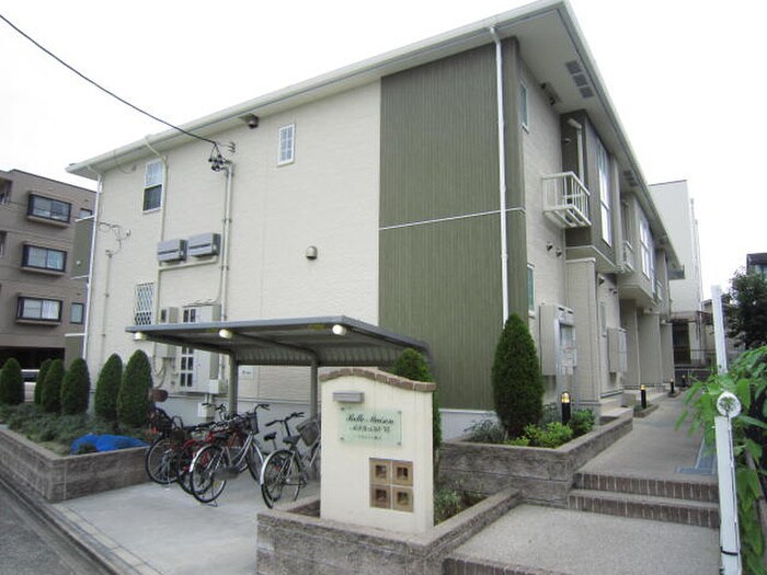 物件外観写真3　(駐輪場)