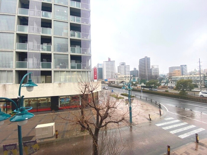 物件内観写真22　(室内からの展望)