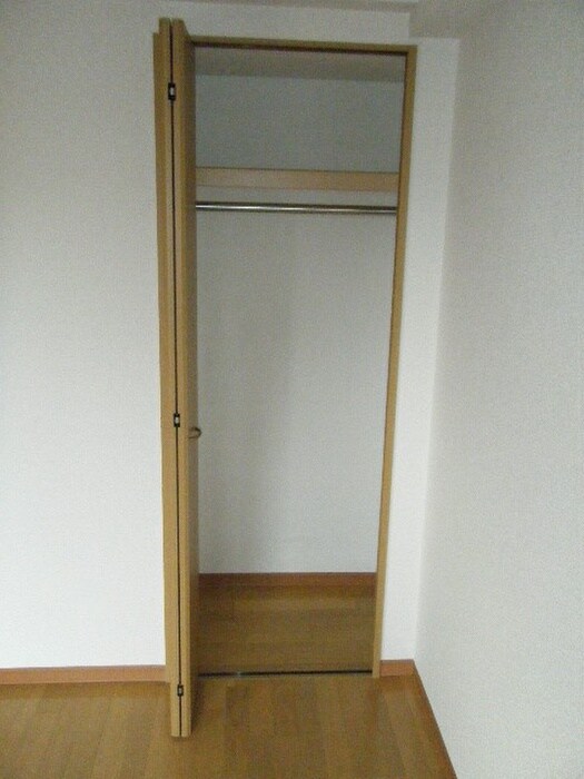 物件内観写真11　(収納)