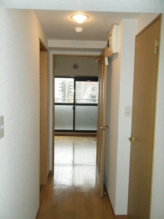 物件内観写真15　(玄関)