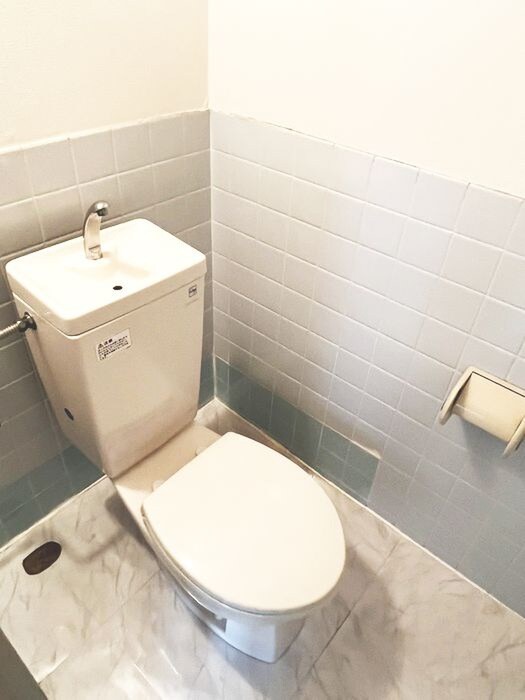 物件内観写真15　(トイレ)