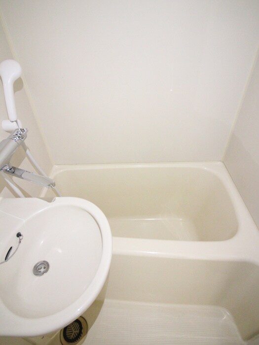 物件内観写真12　(バス／シャワールーム等)