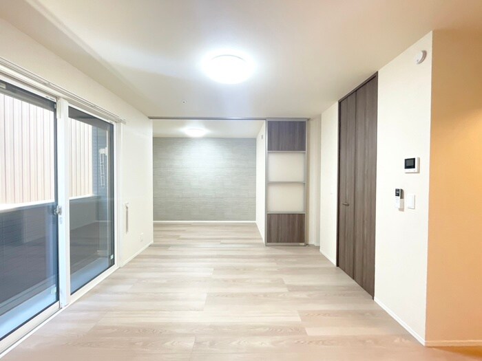 物件内観写真1　(居室)