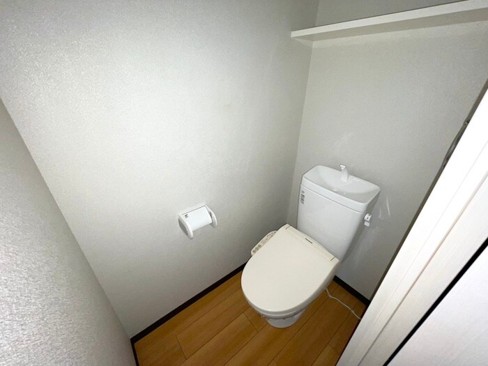 物件内観写真14　(トイレ)