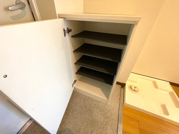 物件内観写真18　(靴箱)