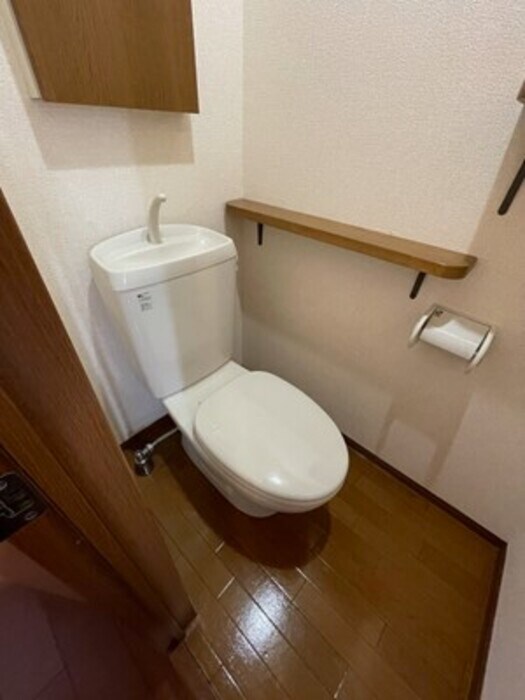 物件内観写真4　(トイレ)