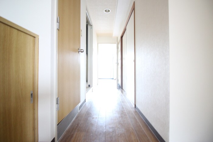 物件内観写真19　(廊下)