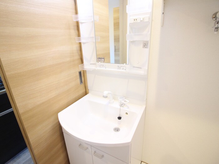 物件内観写真10　(洗面)