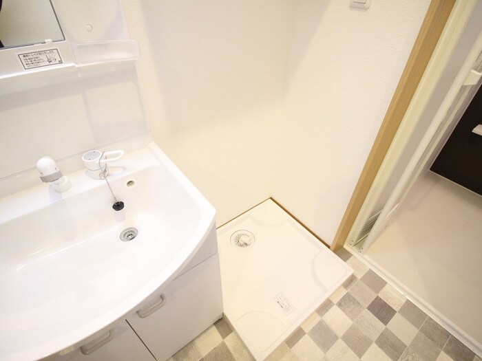 物件内観写真21　(洗濯機置場)