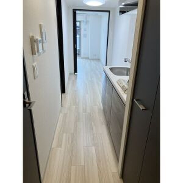 物件内観写真9　(廊下)