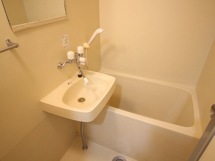 物件内観写真10　(バス／シャワールーム等)