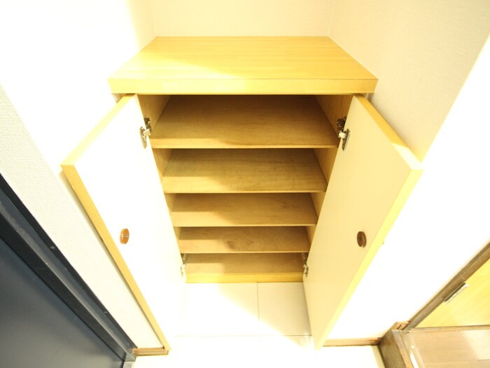 物件内観写真15　(靴箱)