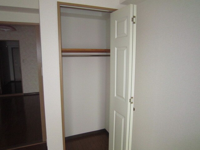 物件内観写真15　(収納)